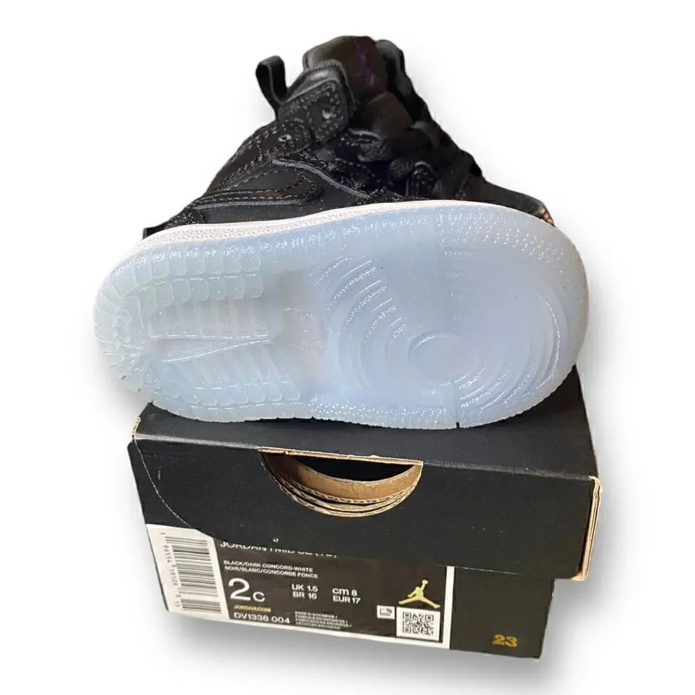 Nike jordan mid